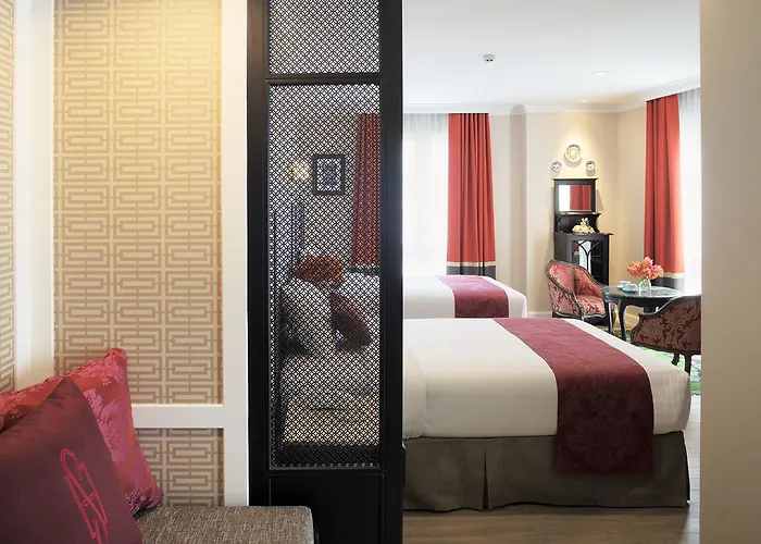 Hotel Sara's 3*