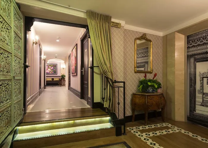 Sara's 3* Bangkok