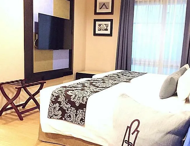 Hotel Sara's