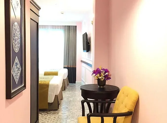 Sara's Hotel