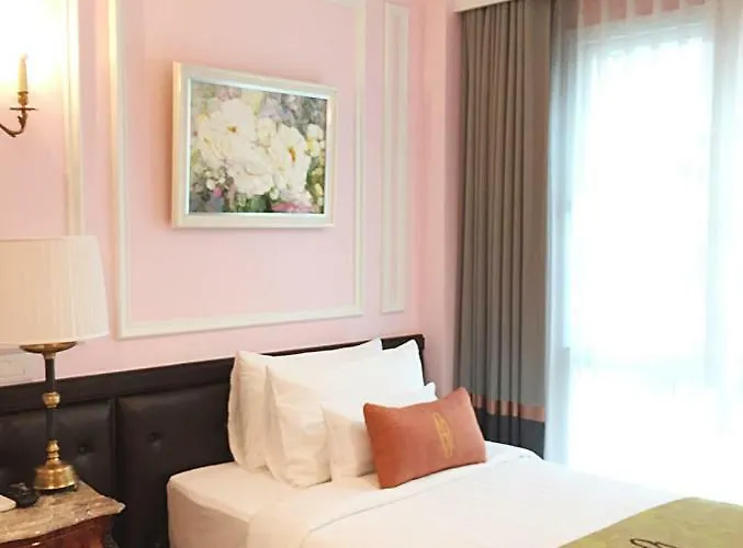 Sara's 3* Bangkok