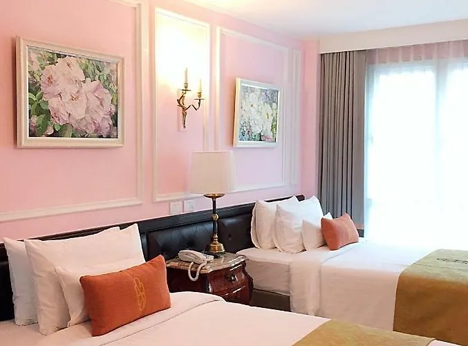 Sara's Hotel 3*